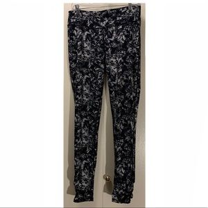 Gaiam Size Medium Print Workout Pants